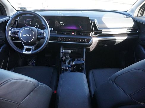 Used 2025 Kia Sportage EX image 37