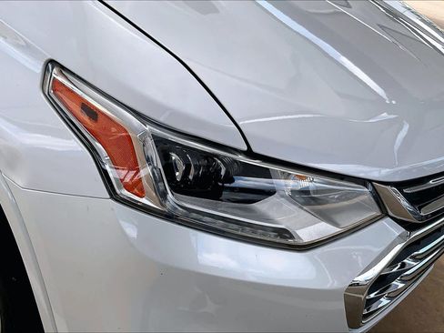 Used 2021 Chevrolet Traverse High Country FWD image 26