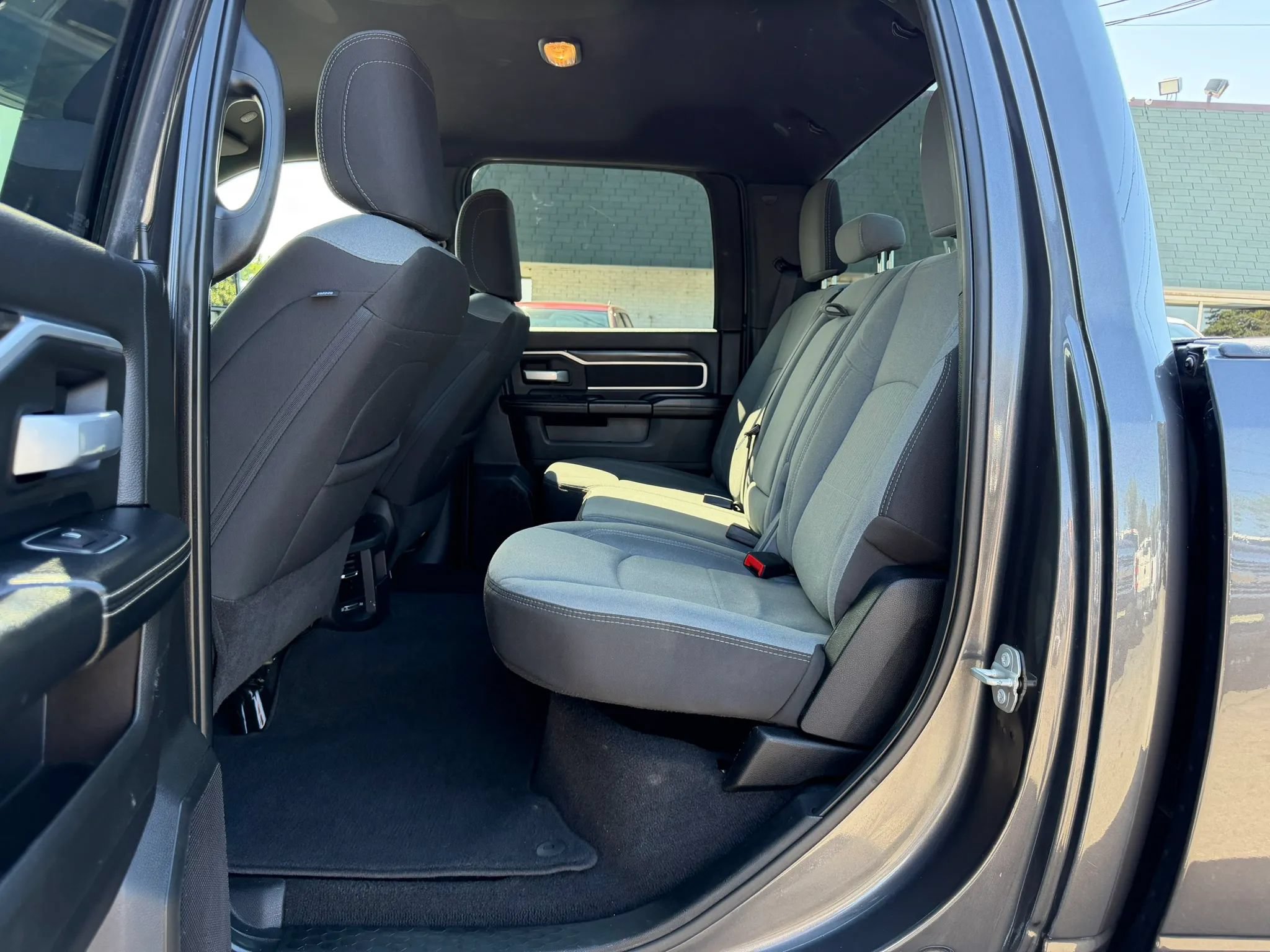 Used 2024 RAM 2500 Big Horn AWD/4WD image 17