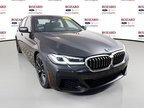 Used 2021 BMW 530i w/ M Sport Package image 1