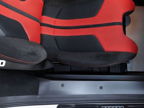 Used 2020 Ferrari 488 Pista Spider image 25