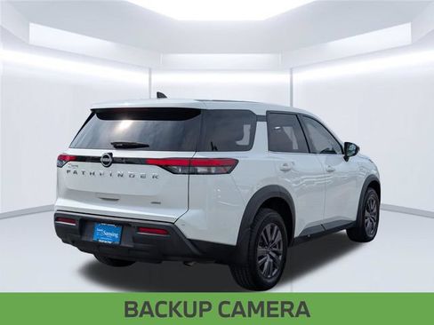 Used 2023 Nissan Pathfinder S AWD/4WD image 6
