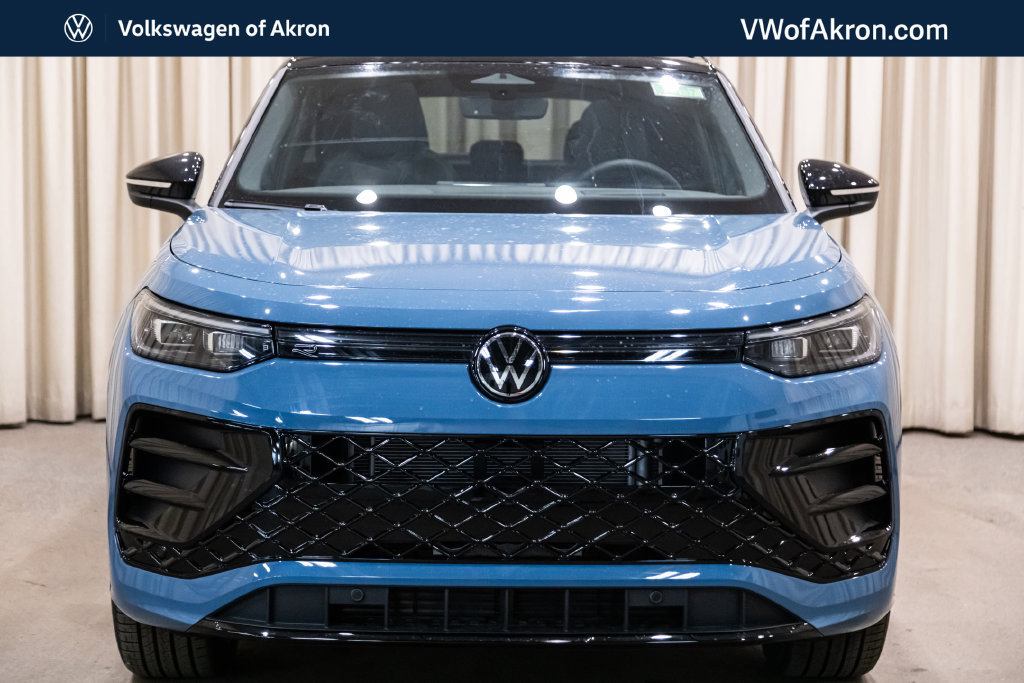 New 2026 Volkswagen Tiguan SE R-Line AWD/4WD image 3