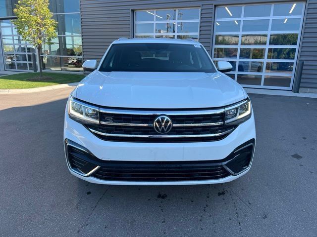 Used 2021 Volkswagen Atlas Cross Sport SE AWD/4WD image 2