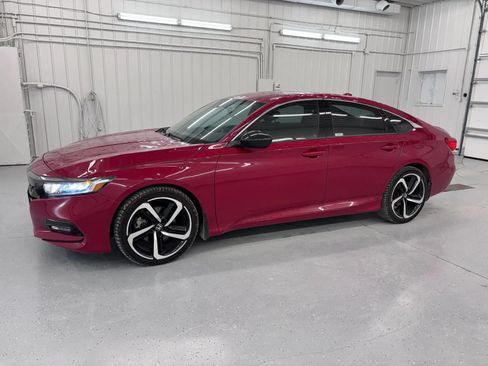 Used 2019 Honda Accord Sport image 1