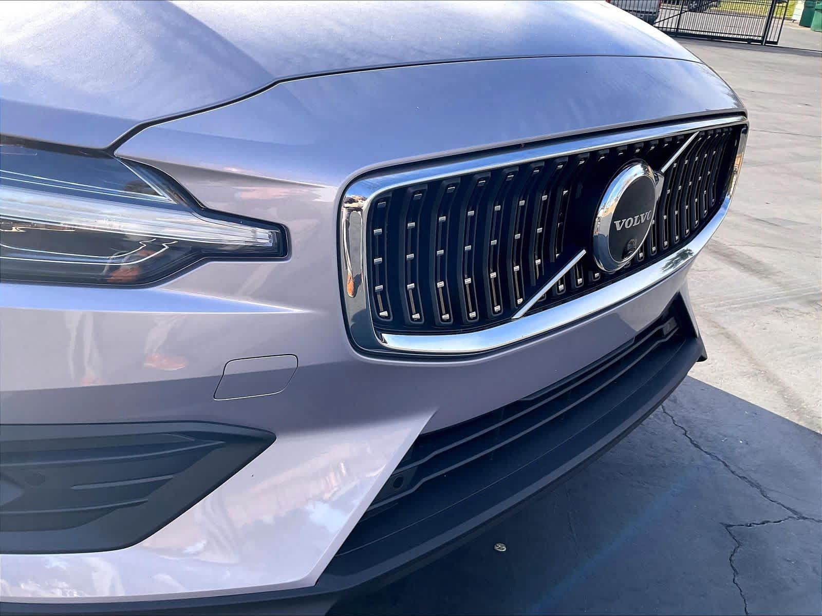 New 2026 Volvo V60 B5 Cross Country Plus w/ Climate Package AWD/4WD image 33