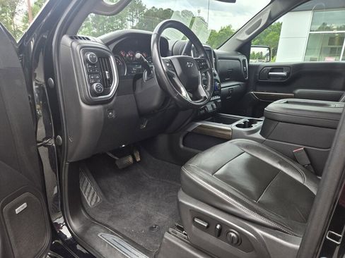 Used 2020 Chevrolet Silverado 1500 RST AWD/4WD image 17