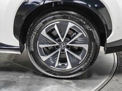 Used 2024 Lexus RZ 300e Premium FWD image 10