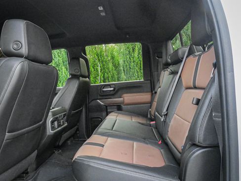 Used 2022 Chevrolet Silverado 2500 High Country w/ Safety Package II AWD/4WD image 30