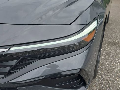 New 2026 Hyundai Elantra SEL Sport FWD image 11