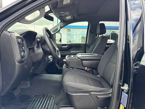 Used 2022 Chevrolet Silverado 2500 Custom w/ Custom Value Package AWD/4WD image 12