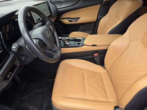 Used 2024 Lexus NX 350h AWD w/ Vision Package image 14