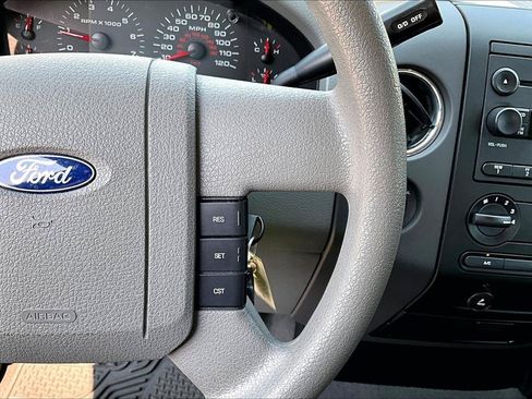 Used 2007 Ford F150 XLT AWD/4WD image 13