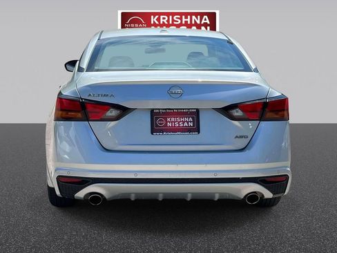 Used 2024 Nissan Altima 2.5 SV w/ SV Premium Package AWD/4WD image 7