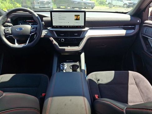 Used 2025 Ford Explorer ST AWD/4WD image 14