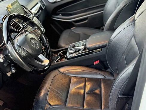 Used 2017 Mercedes-Benz GLS 550 4MATIC image 16