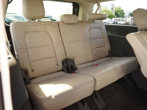 Used 2024 Lincoln Navigator L Reserve AWD/4WD image 16