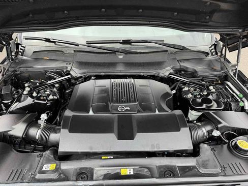 Used 2019 Land Rover Range Rover Sport SVR image 54