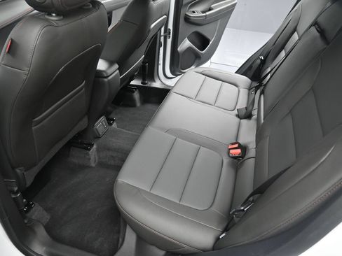 Used 2024 Chevrolet TrailBlazer RS w/ Convenience Package AWD/4WD image 35