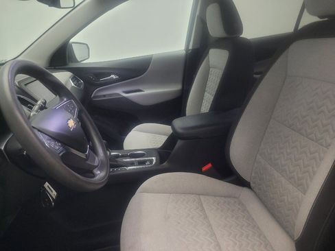 Used 2022 Chevrolet Equinox LS w/ LS Convenience Package FWD image 17