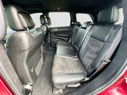 Used 2020 Jeep Grand Cherokee Altitude image 25