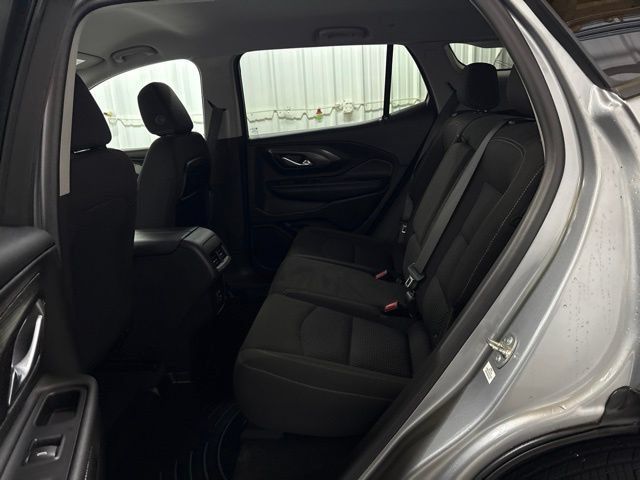 Used 2024 GMC Terrain SLE FWD image 19
