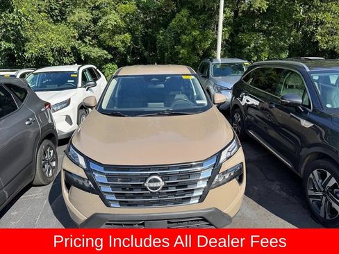 Used 2025 Nissan Rogue SV FWD image 10