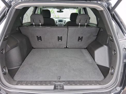 Used 2019 Chevrolet Equinox LT FWD image 28