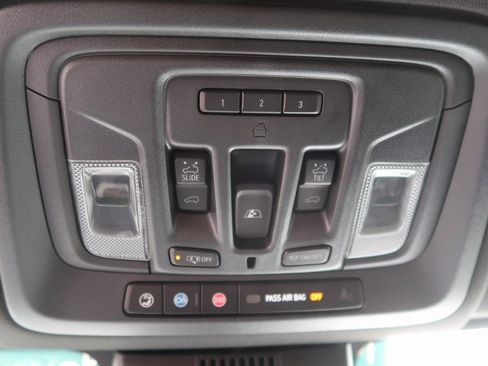 Certified 2022 GMC Sierra 1500 AT4 w/ AT4 Premium Package image 27