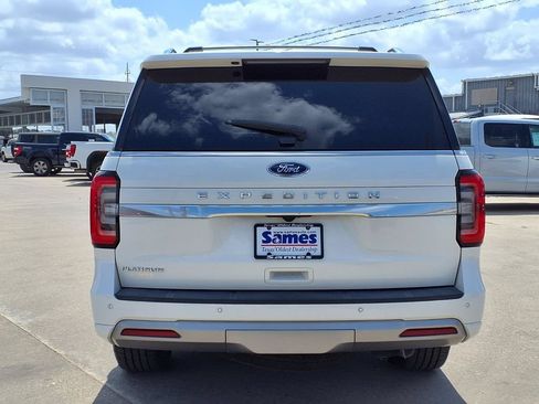 Used 2023 Ford Expedition Platinum AWD/4WD image 7