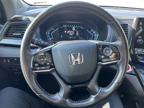 Used 2018 Honda Odyssey Elite image 15