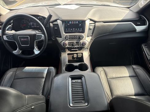 Certified 2017 GMC Yukon SLT AWD/4WD image 10