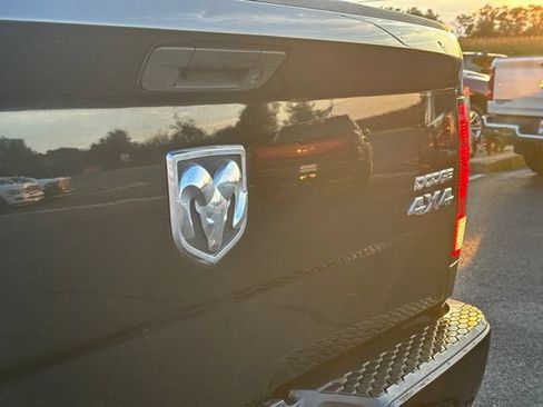 Used 2014 RAM 1500 Express AWD/4WD image 12