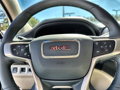 Used 2023 GMC Acadia Denali w/ Denali Ultimate Package image 33