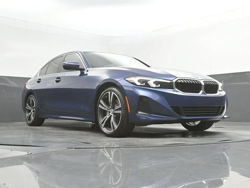 Used 2024 BMW 330i Sedan w/ Premium Package RWD image 48
