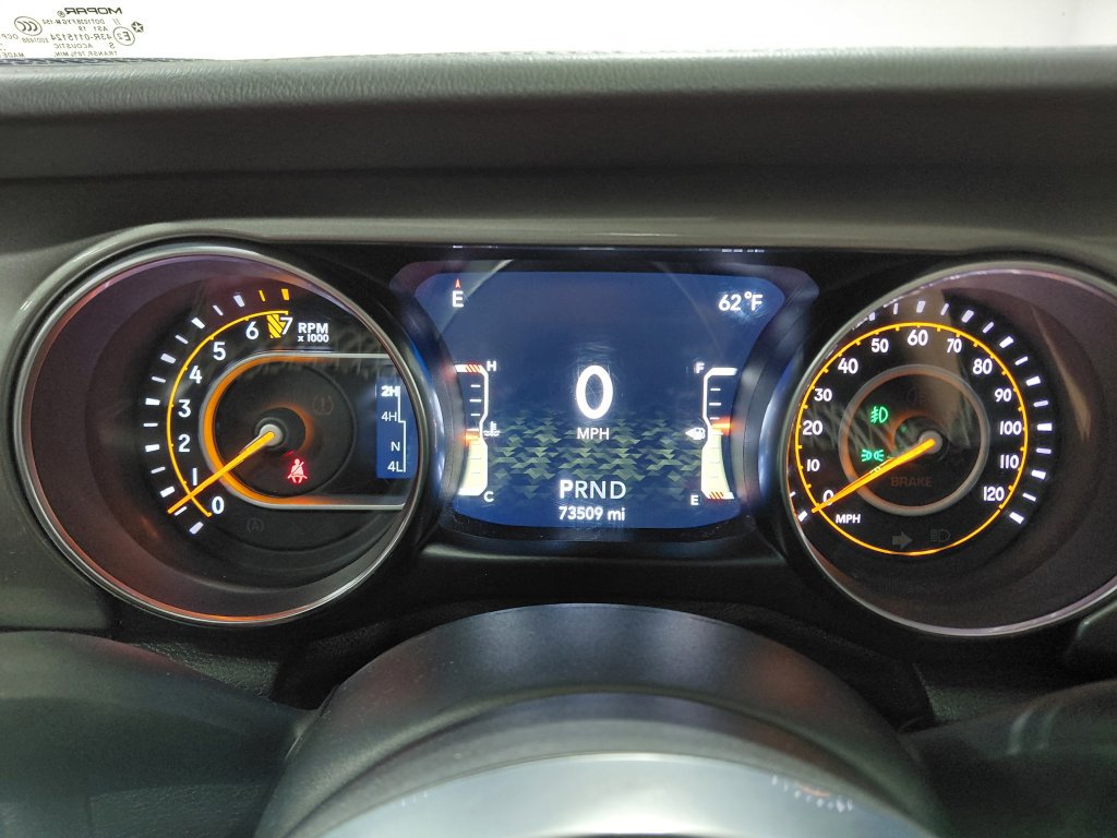 Used 2019 Jeep Wrangler Unlimited Sahara AWD/4WD image 26