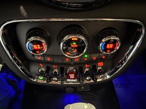 Used 2019 MINI Cooper Clubman S w/ Driver Assistance Package image 38