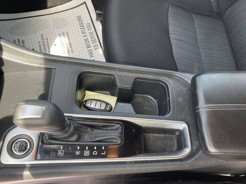 Used 2022 Nissan Sentra SV FWD image 33