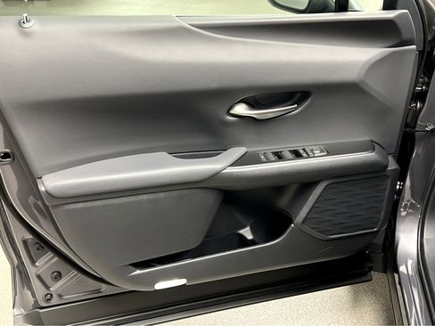 New 2026 Lexus UX 300h AWD image 38