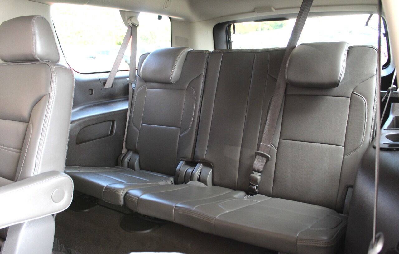 Used 2016 GMC Yukon XL Denali w/ Open Road Package AWD/4WD image 15