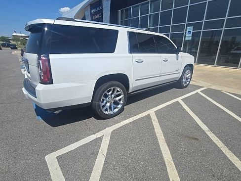 Used 2016 GMC Yukon XL Denali w/ Open Road Package image 10