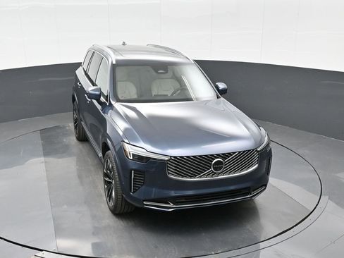 New 2026 Volvo XC90 B5 Plus w/ Protection Package Premier image 21