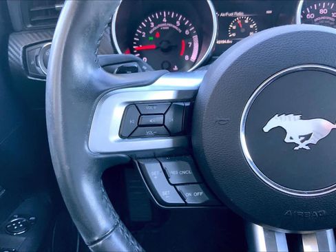 Used 2018 Ford Mustang Coupe image 16
