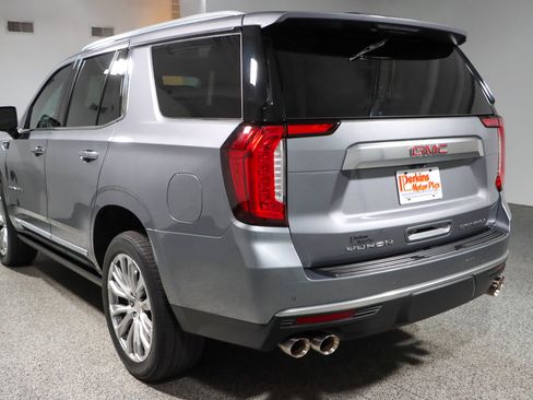 Used 2022 GMC Yukon Denali AWD/4WD image 9