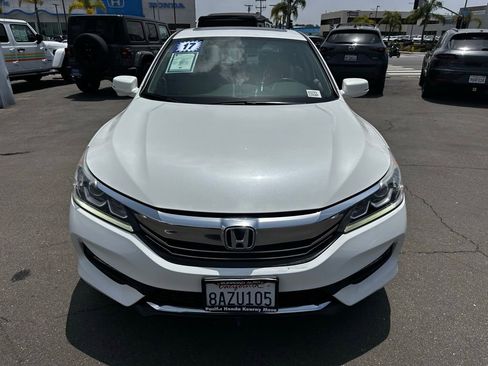 Used 2017 Honda Accord EX-L image 4