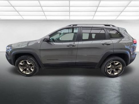Used 2019 Jeep Cherokee Trailhawk w/ Cold Weather Group image 2