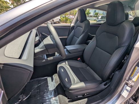 Used 2024 Tesla Model 3 Standard Range RWD image 10