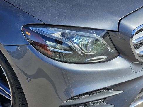 Used 2019 Mercedes-Benz E 300 E 300 image 6