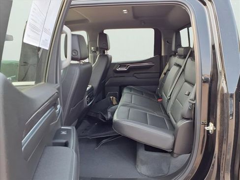 Used 2023 Chevrolet Silverado 1500 LTZ image 9