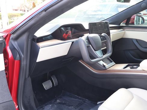 Used 2022 Tesla Model S image 29